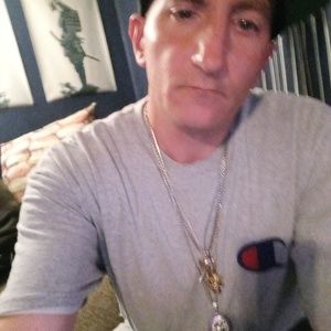 Meet your Posher, Dominic